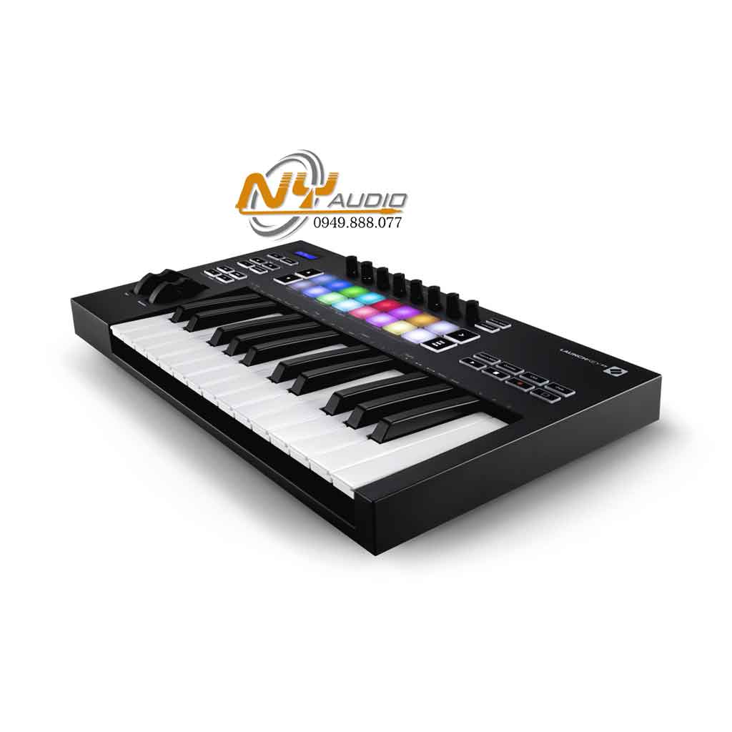 Novation Launchkey 25 MK3 | Trả góp online 0% Lãi suất