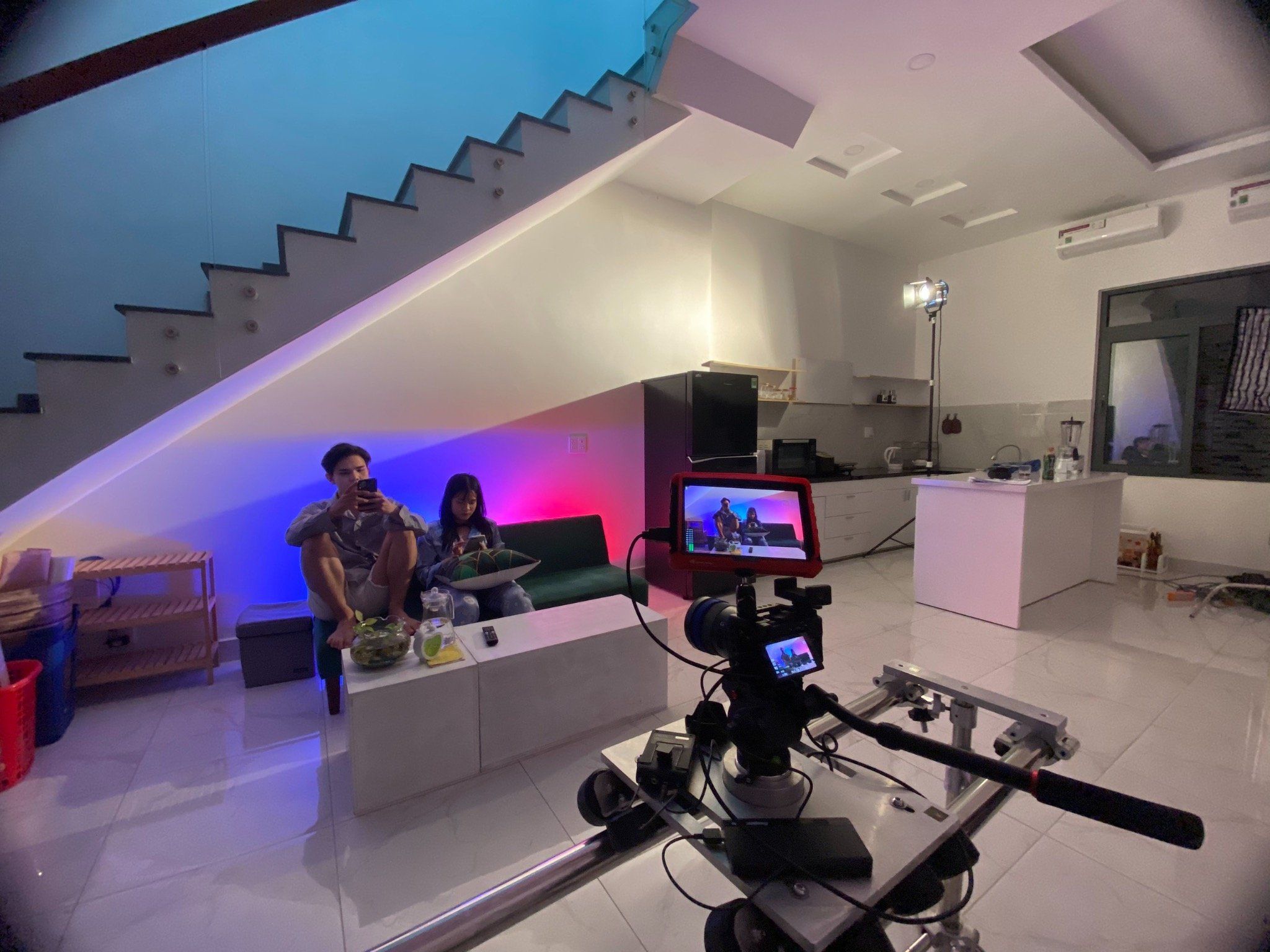 Ưu điểm của dịch vụ setup trường quay tại Yến Tâm camera