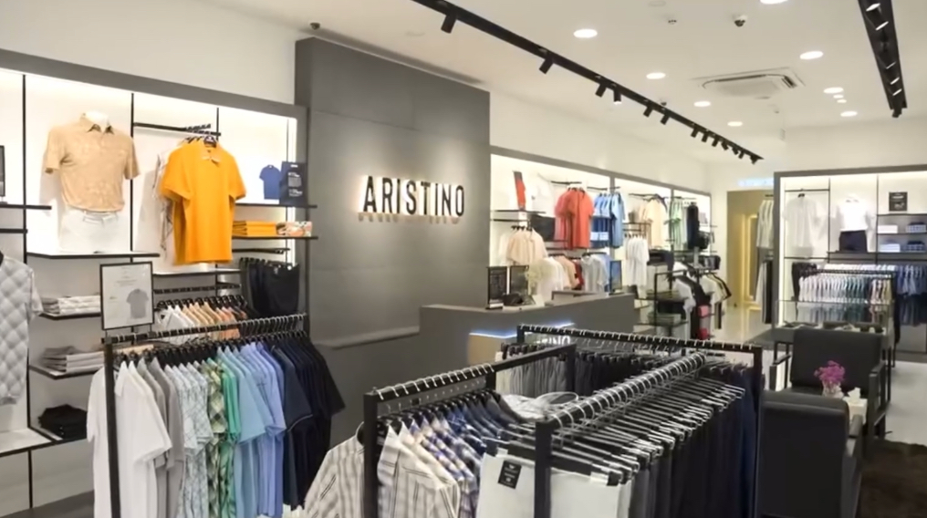 Hướng dẫn trang trí đèn cho cửa hàng quần áo, shop thời trang