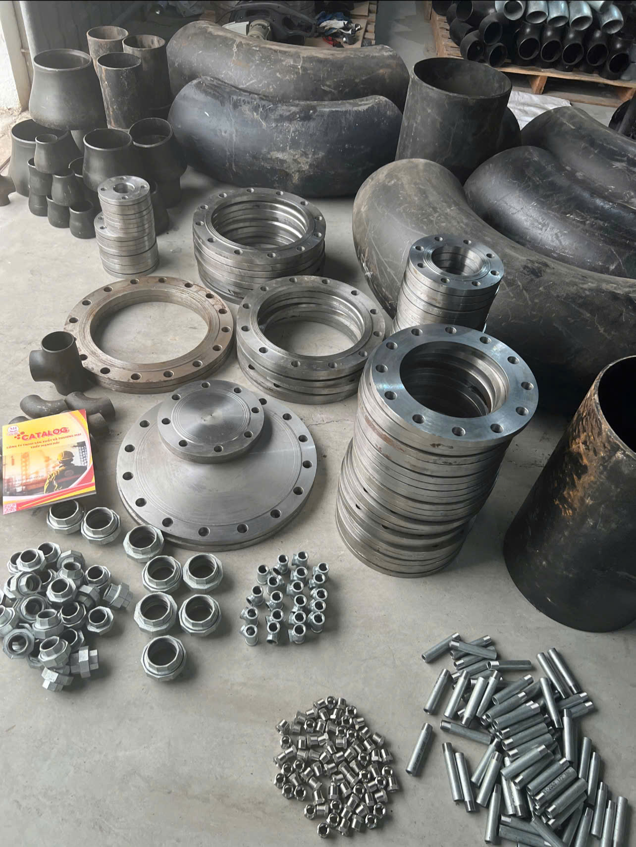 Phụ kiện ống thép tổng hợp