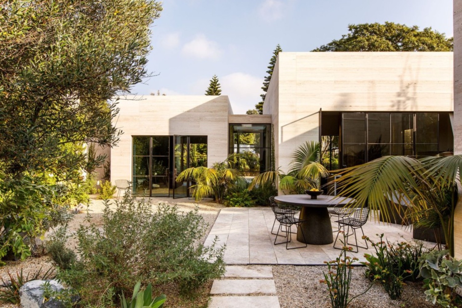 Giải đáp một số thắc mắc về việc nhập trạch