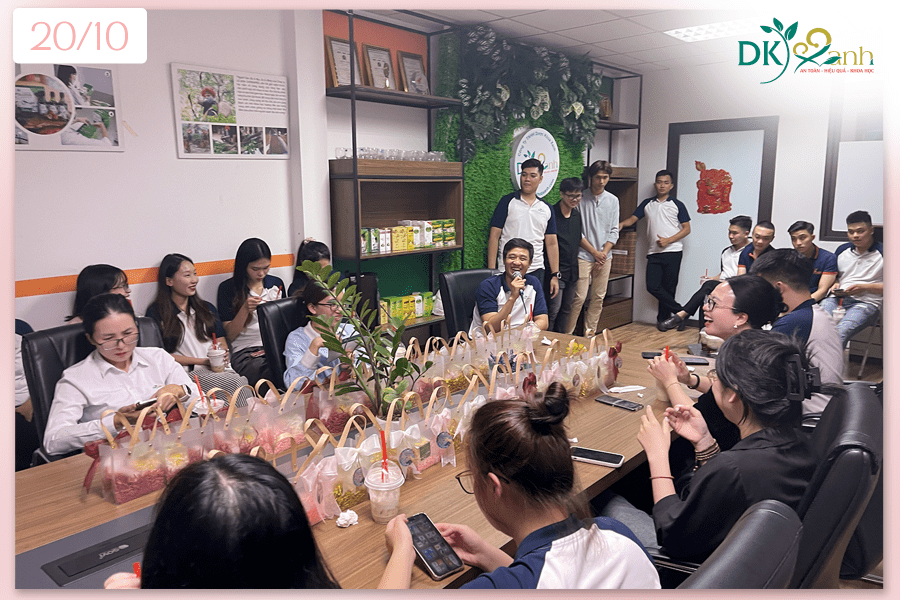 Không khí tại bữa tiếc chúc mừng ngày 20/10