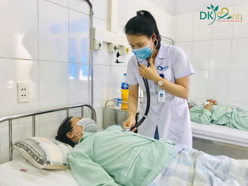 Sốt Xuất Huyết trở nặng cần nhập viện và điều trị