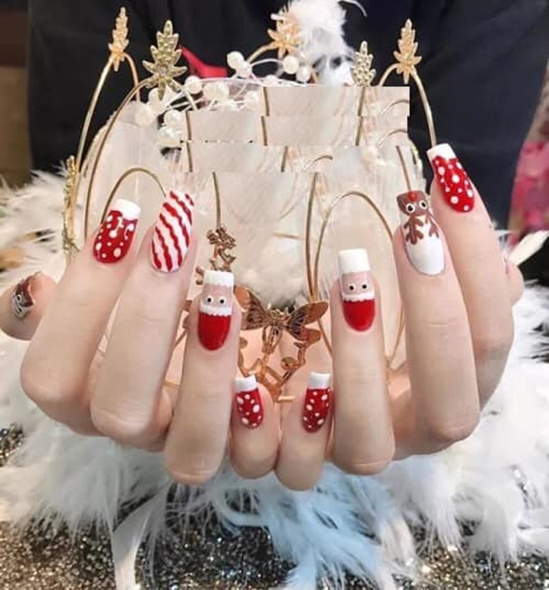 Xu Hướng Nail Mùa Hè 2025: Những Gam Màu & Họa Tiết Đang Gây Sốt!