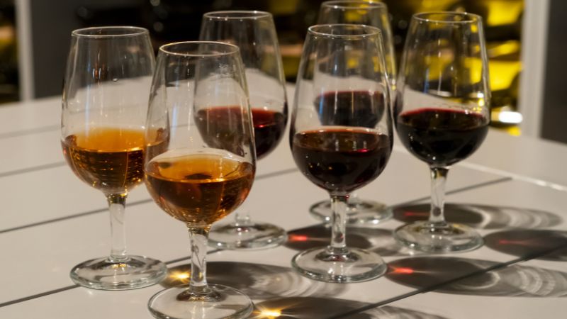 ly pha le cao cap uong ruou vang