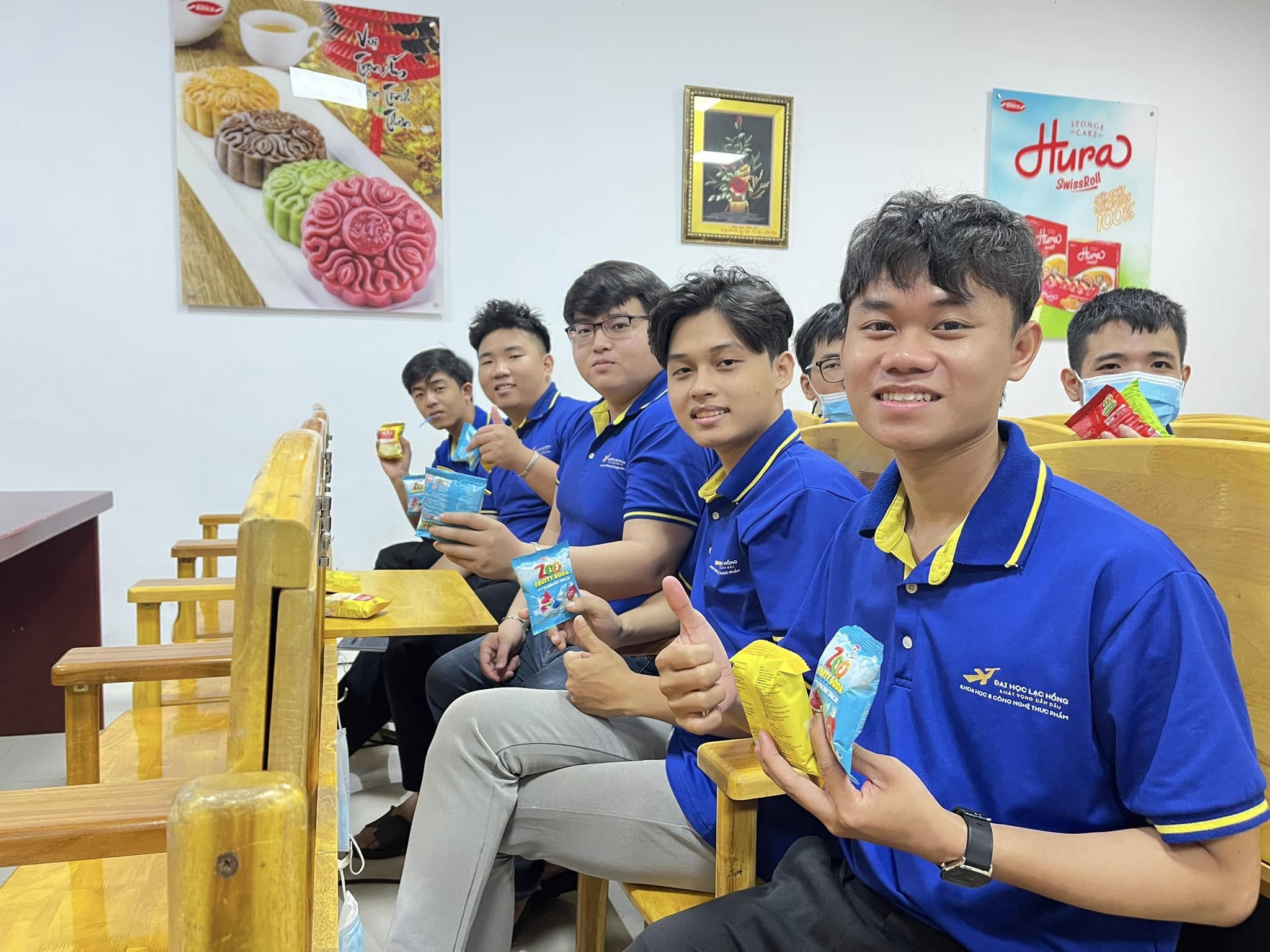 Khám Phá Thế Giới Bánh Kẹo Cùng Bibica Biên Hòa và Sinh Viên Đại học Lạc Hồng