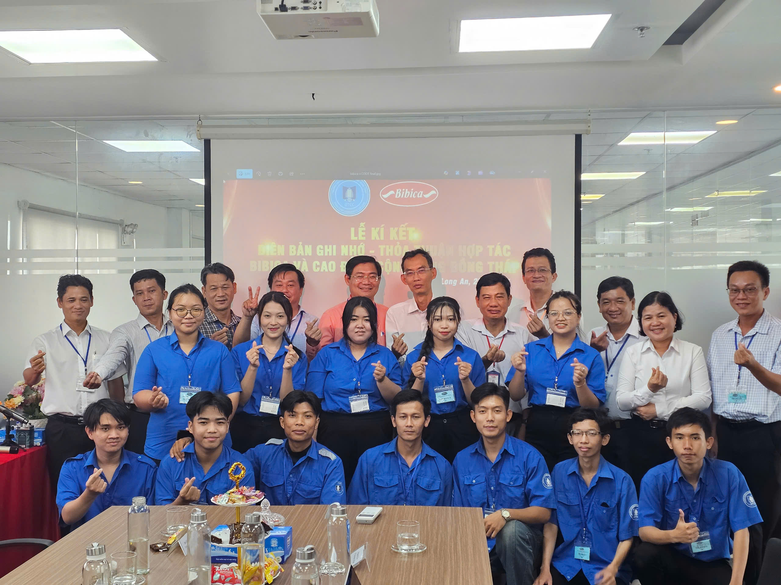 Lễ ký kết hợp tác Bibica & Trường cao đẳng cộng đồng Đồng Tháp
