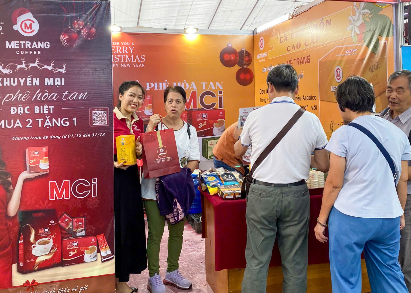 cà phê Việt Nam, cà phê mê trang, cà phê robusta, cà phê arabica, cà phê hạt, cà phê pha máy, cà phê bột, cà phê sạch, cà phê cao cấp, cà phê hòa tan, cà phê hút chân không, cà phê đặc sản, cà phê chế biến ướt, OEM coffee, ODM coffee
