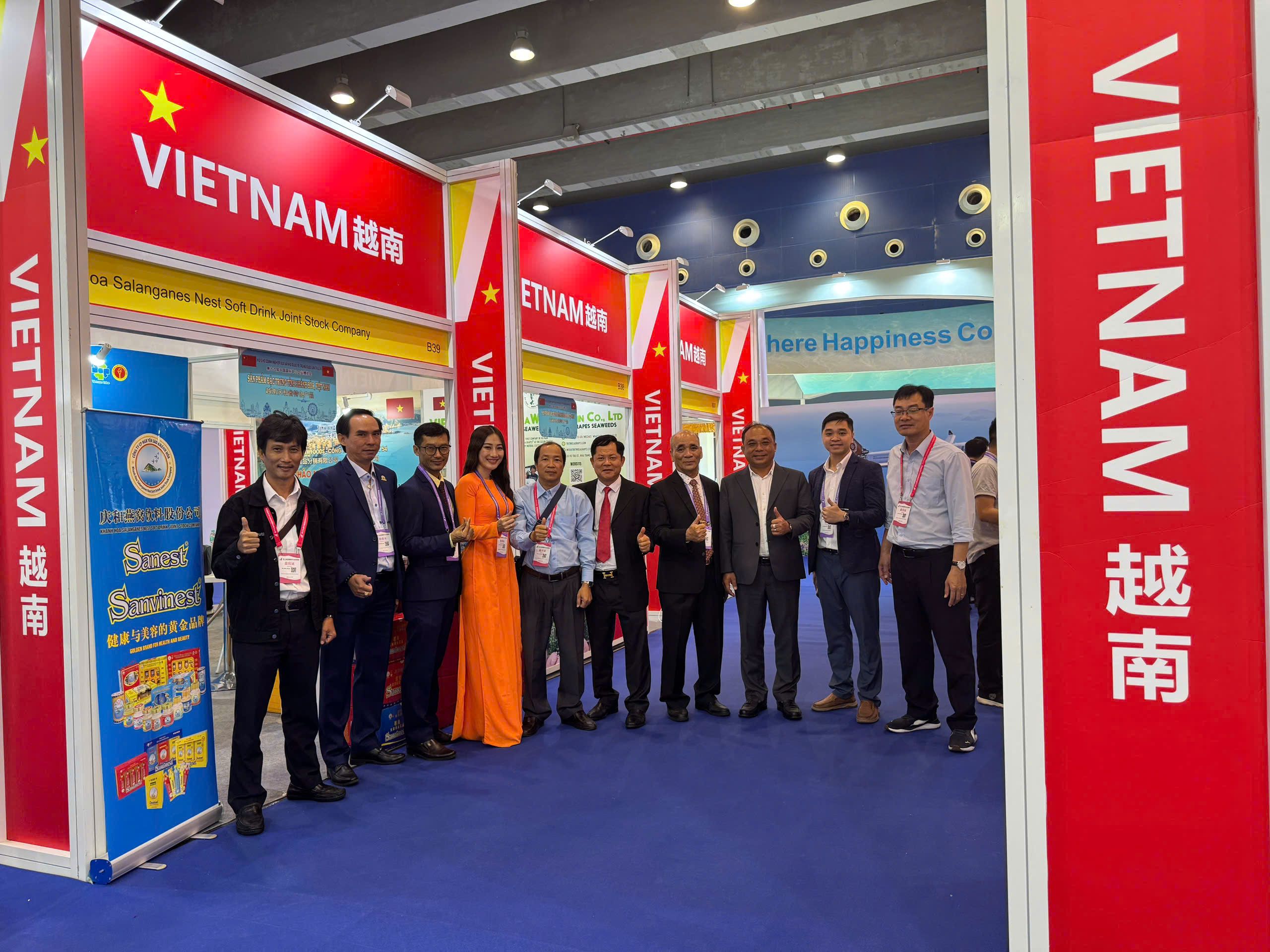 cà phê Việt Nam, cà phê mê trang, cà phê robusta, cà phê arabica, cà phê hạt, cà phê pha máy, cà phê bột, cà phê sạch, cà phê cao cấp, cà phê hòa tan, cà phê hút chân không, cà phê đặc sản, cà phê chế biến ướt, OEM coffee, ODM coffee