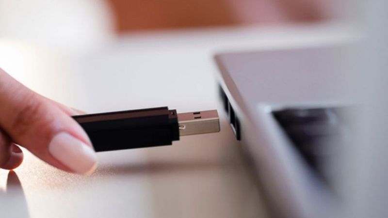 USB là viết tắt của cụm từ Universal Serial Bus