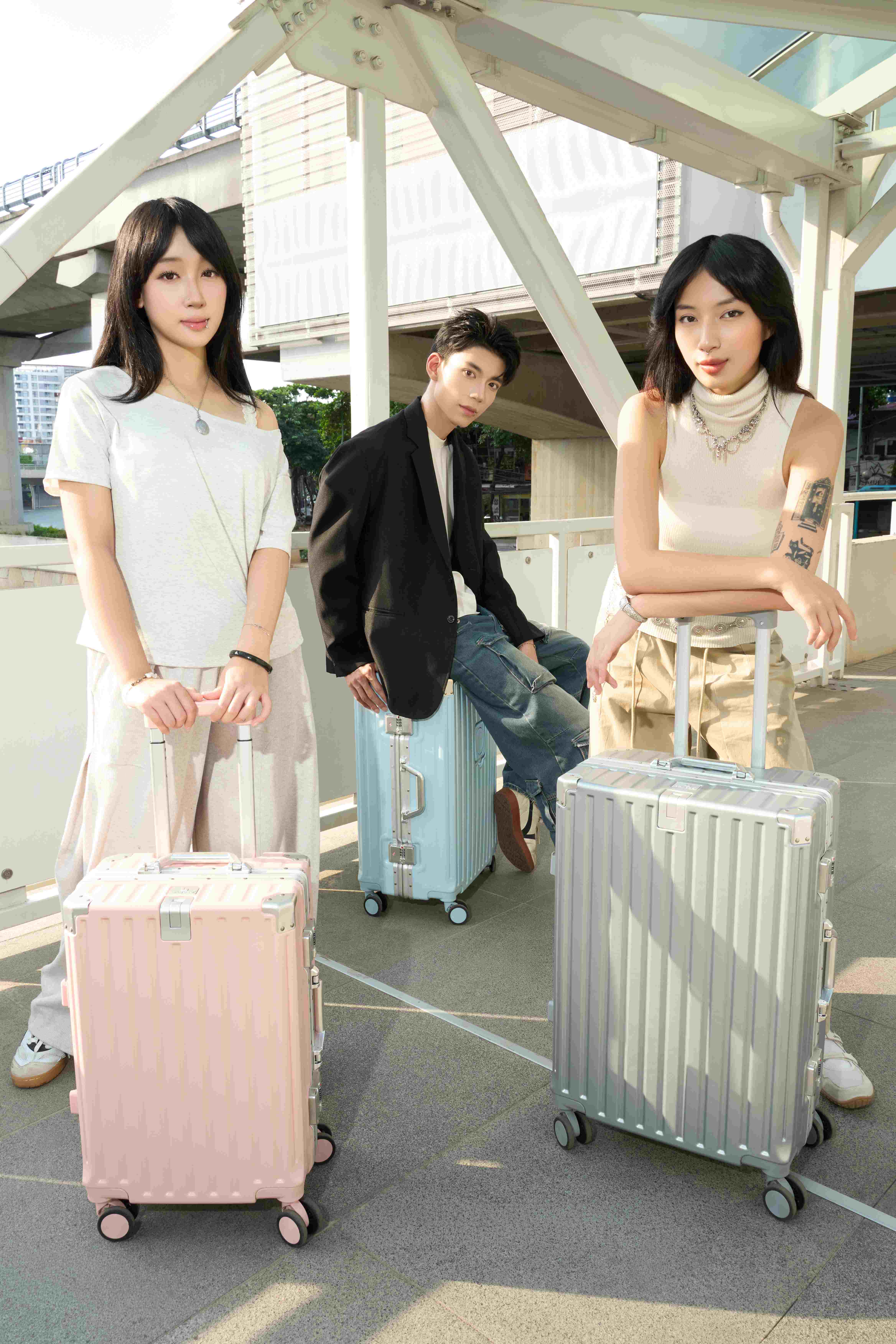 Vali thời trang Lumi Space