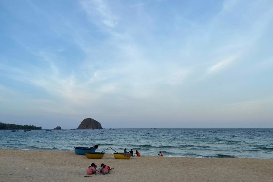 Bãi biển Biển Yến Phú Yên