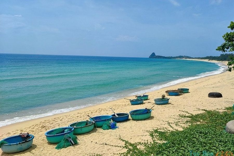 Top 10 bãi biển đẹp nhất Phú Yên