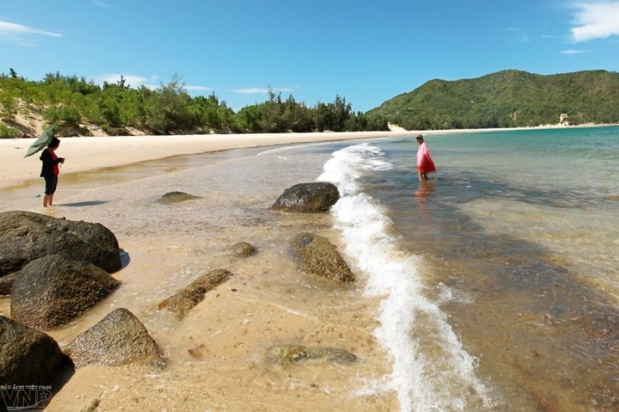 Khám phá vẻ đẹp của Bãi Nồm Phú Yên