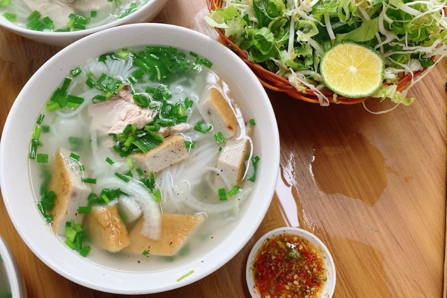 Các quán bún cá ngon đặc sản Phú Yên