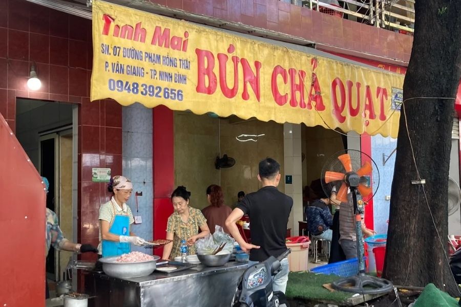 Quán bún chả quạt Ninh Bình