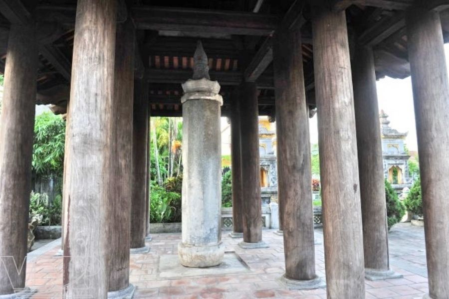 Thạch kinh cổ ở chùa Nhất Trụ