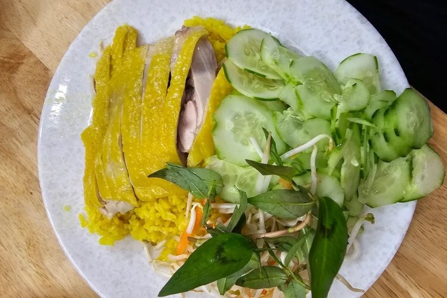 Các quán cơm gà ngon tại Phú Yên