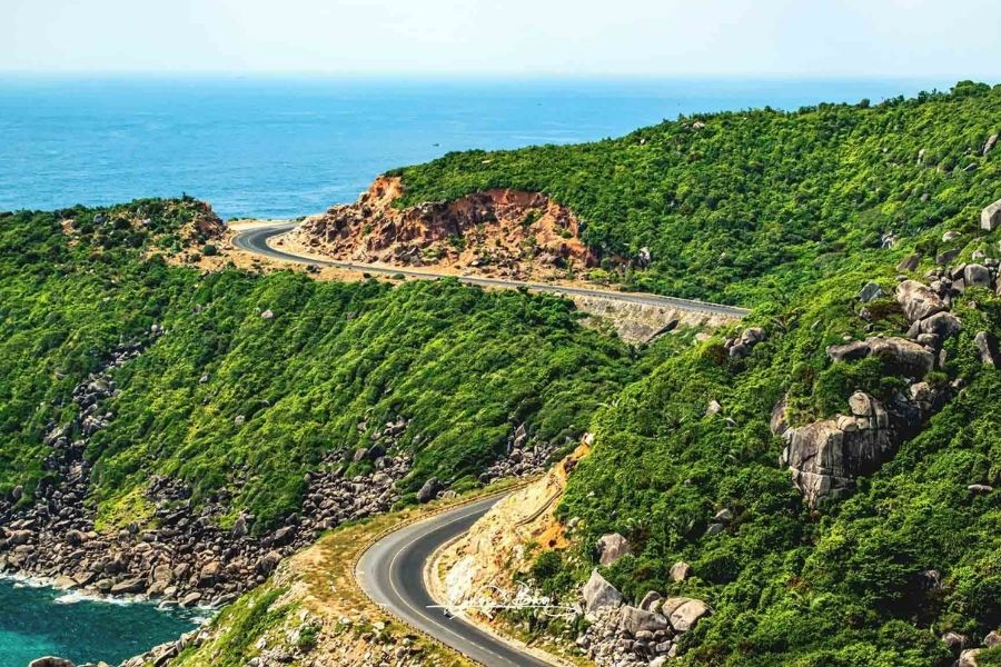 5 cung đường ven biển đẹp nhất Phú Yên