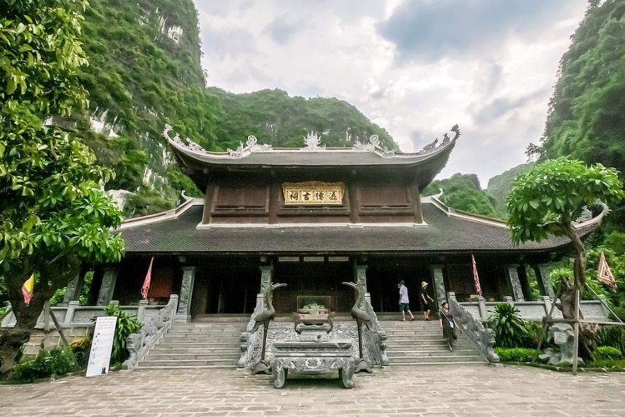 Đền Trình Tràng An