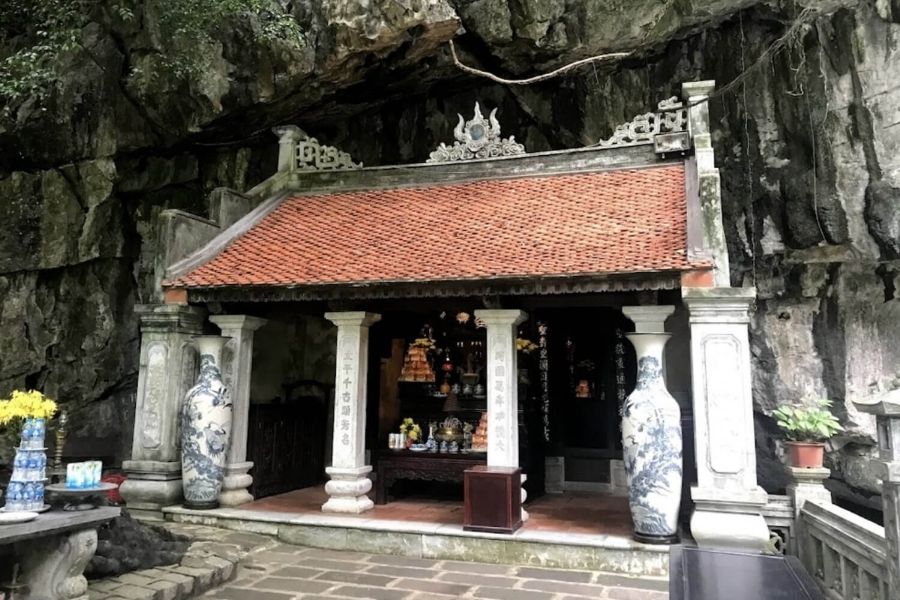 Đền Trần Tràng An