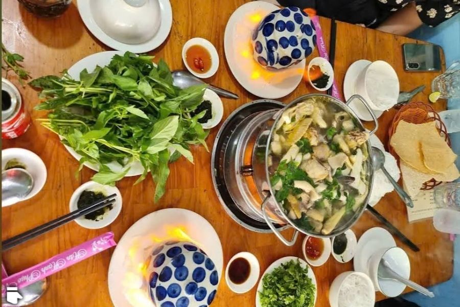 Địa chỉ ăn lẩu gà lá é ngon tại Phú Yên