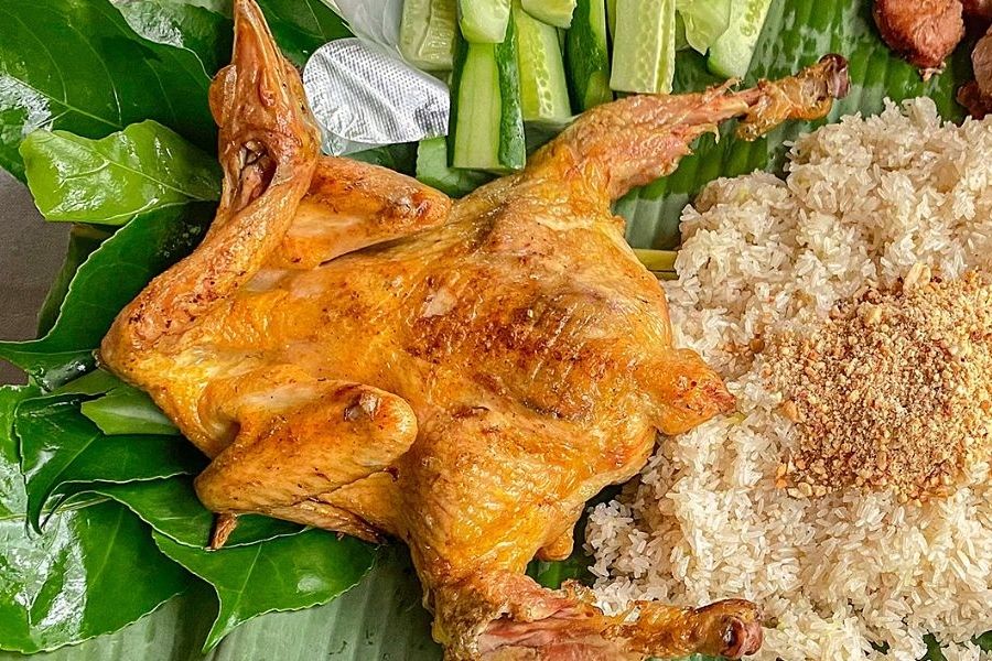 Gà nướng chấm muối kiến vàng siêu ngon