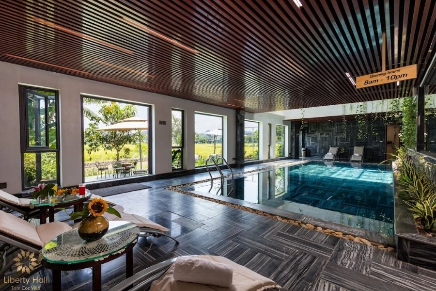 Liberty Hall Tam Coc Hotel & Villa
