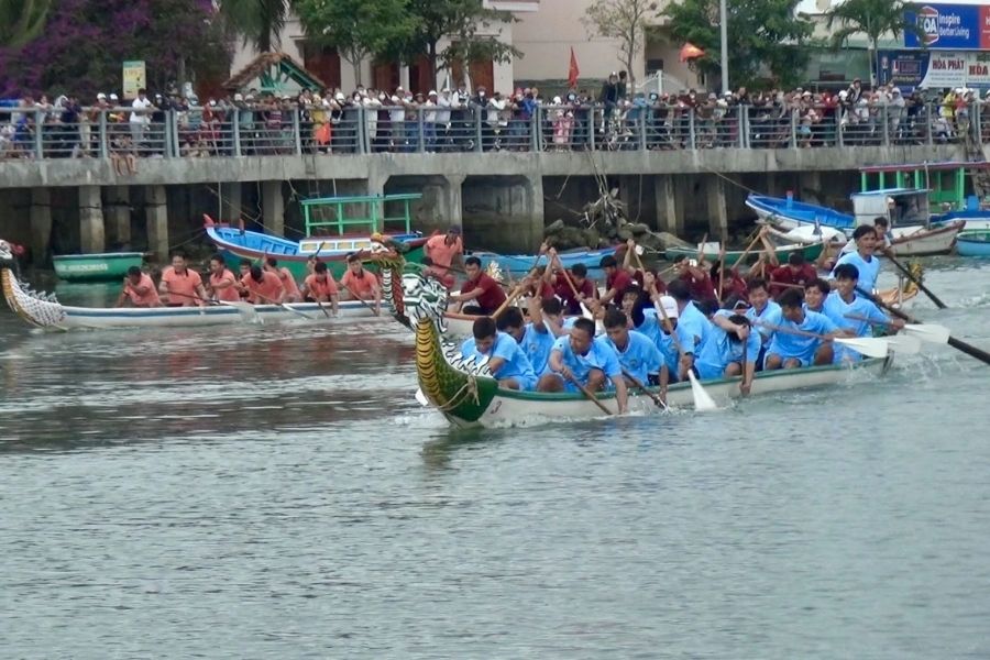 Khám phá vịnh Xuân Đài Phú Yên