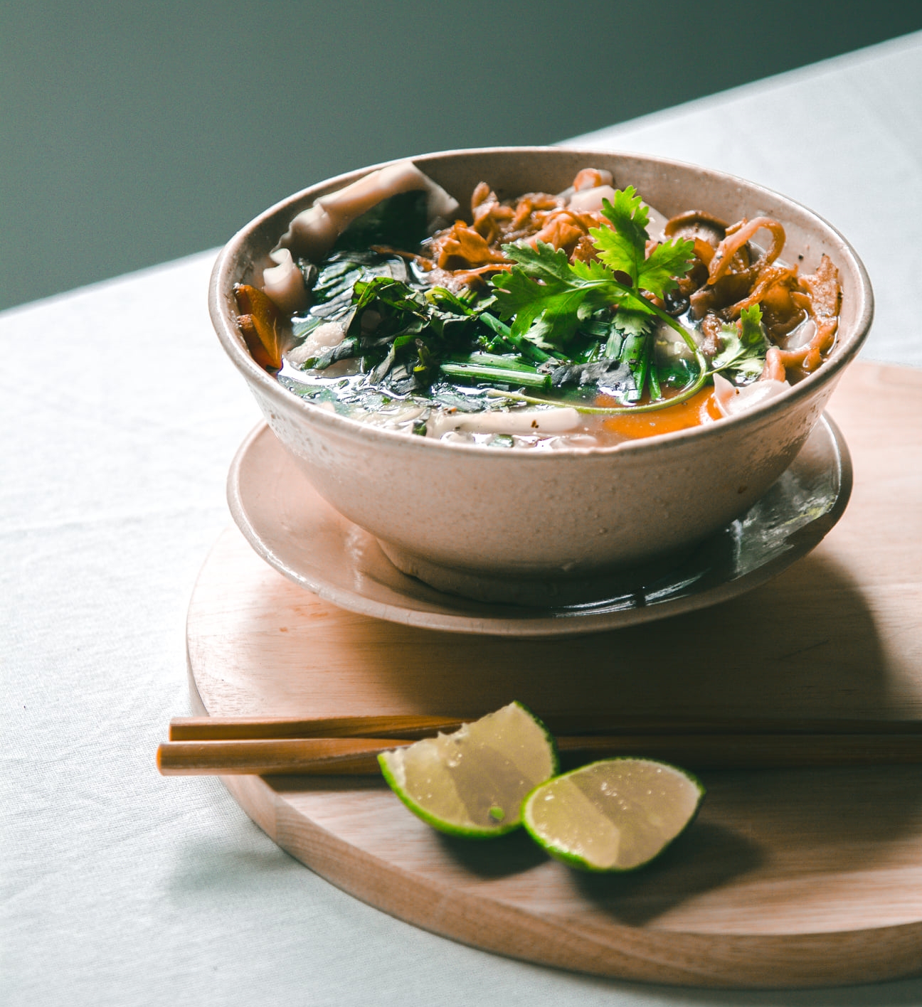thuyen-am-thuc-chay