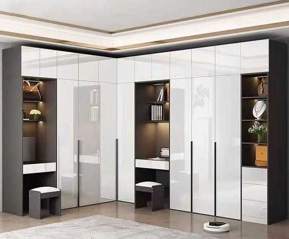 mau-tu-quan-ao-hinh-chu-l