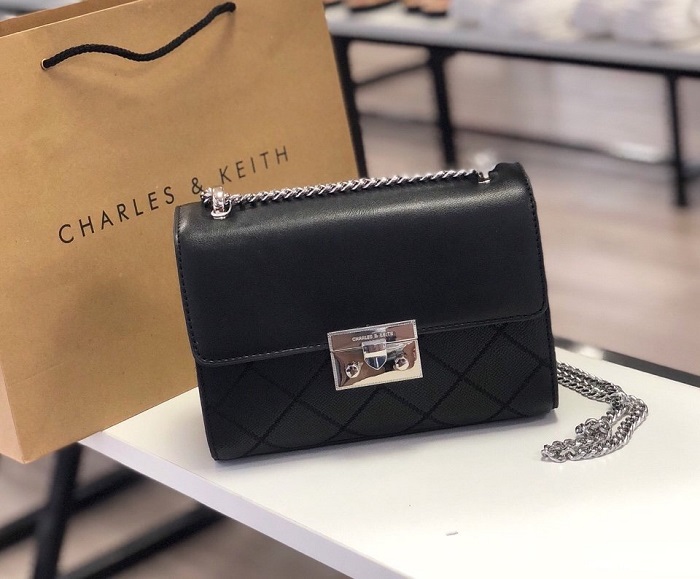 gio-xach-charles-keith
