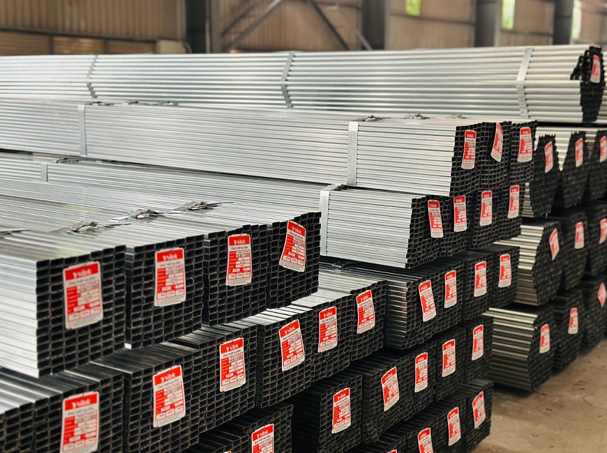 Hình ảnh ống thép hộp mạ kẽm thành phẩm tại Nhà máy Mỹ Việt
