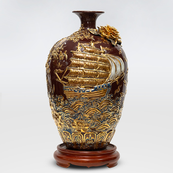 Bảo Bình Vẽ Vàng Men Nâu Hút Lộc - Gốm Sứ Phúc Lộc Viên Minh