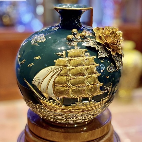 Bình Hút Lộc Men Xanh Lục Bảo Đắp Nổi Vẽ Vàng - Gốm Sứ Bát Tràng - Phúc Lộc Viên Minh