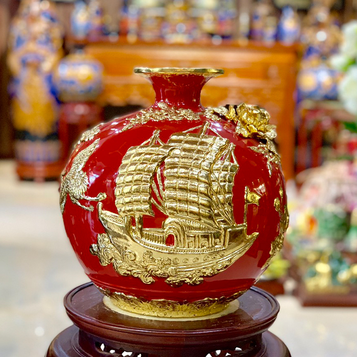 Bình Hút Lộc Thuận Buồm Xuôi Gió Men Đỏ Dát Vàng - Gốm Sứ Bát Tràng - Phúc Lộc Viên Minh