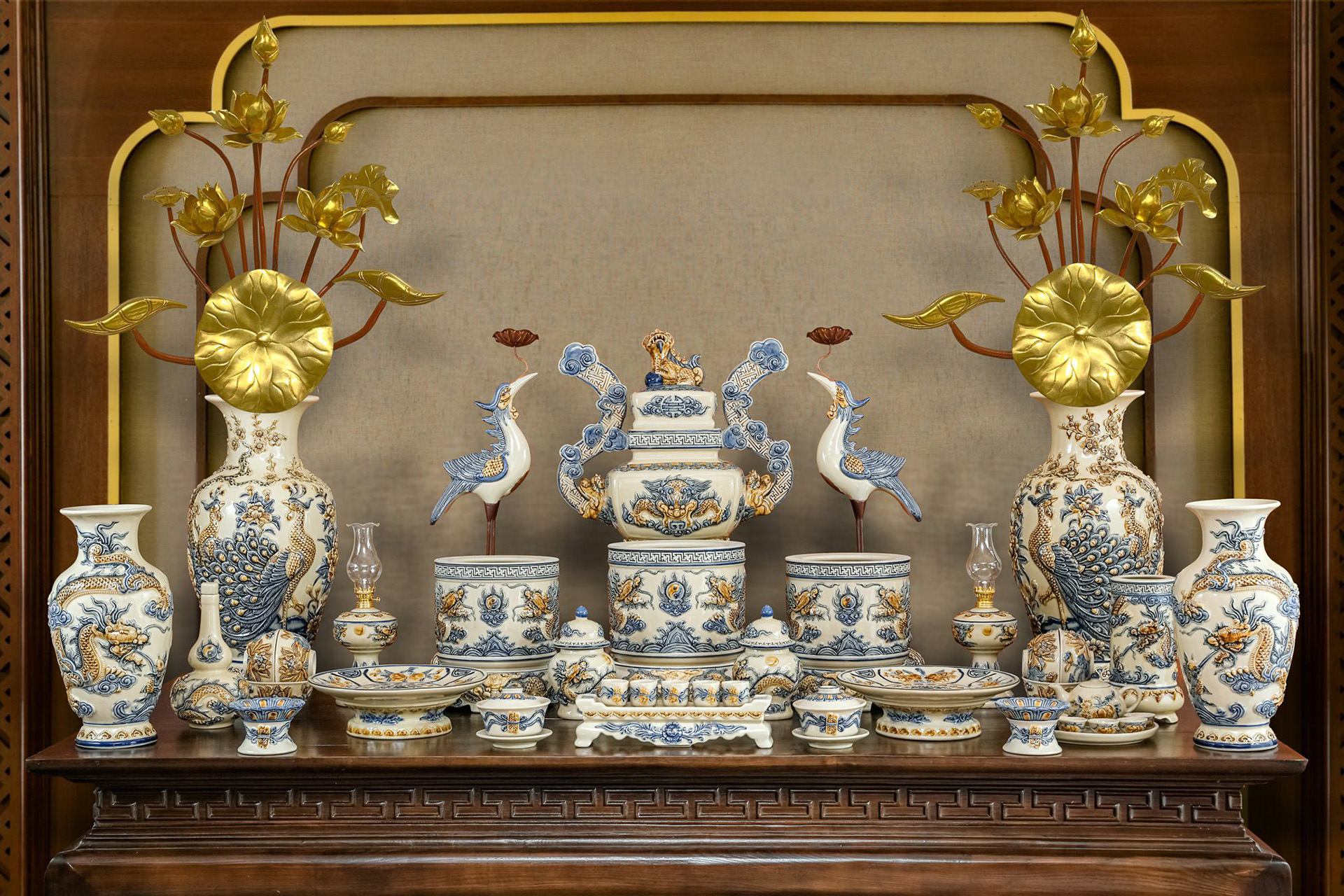 Bộ Gốm Sứ Thờ Cúng của Gốm Sứ Phúc Lộc Viên Minh