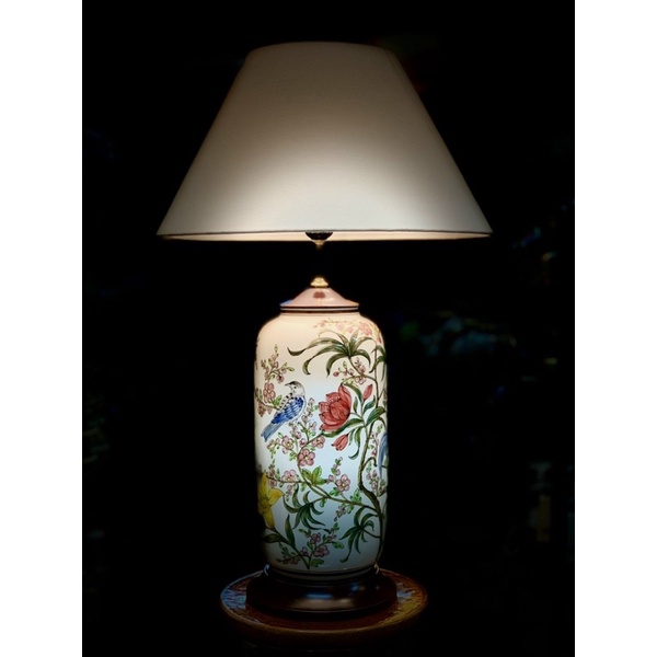 Đèn Ngủ Bàn Gốm Sứ Bát Tràng Họa Tiết Hoa Mẫu Đơn