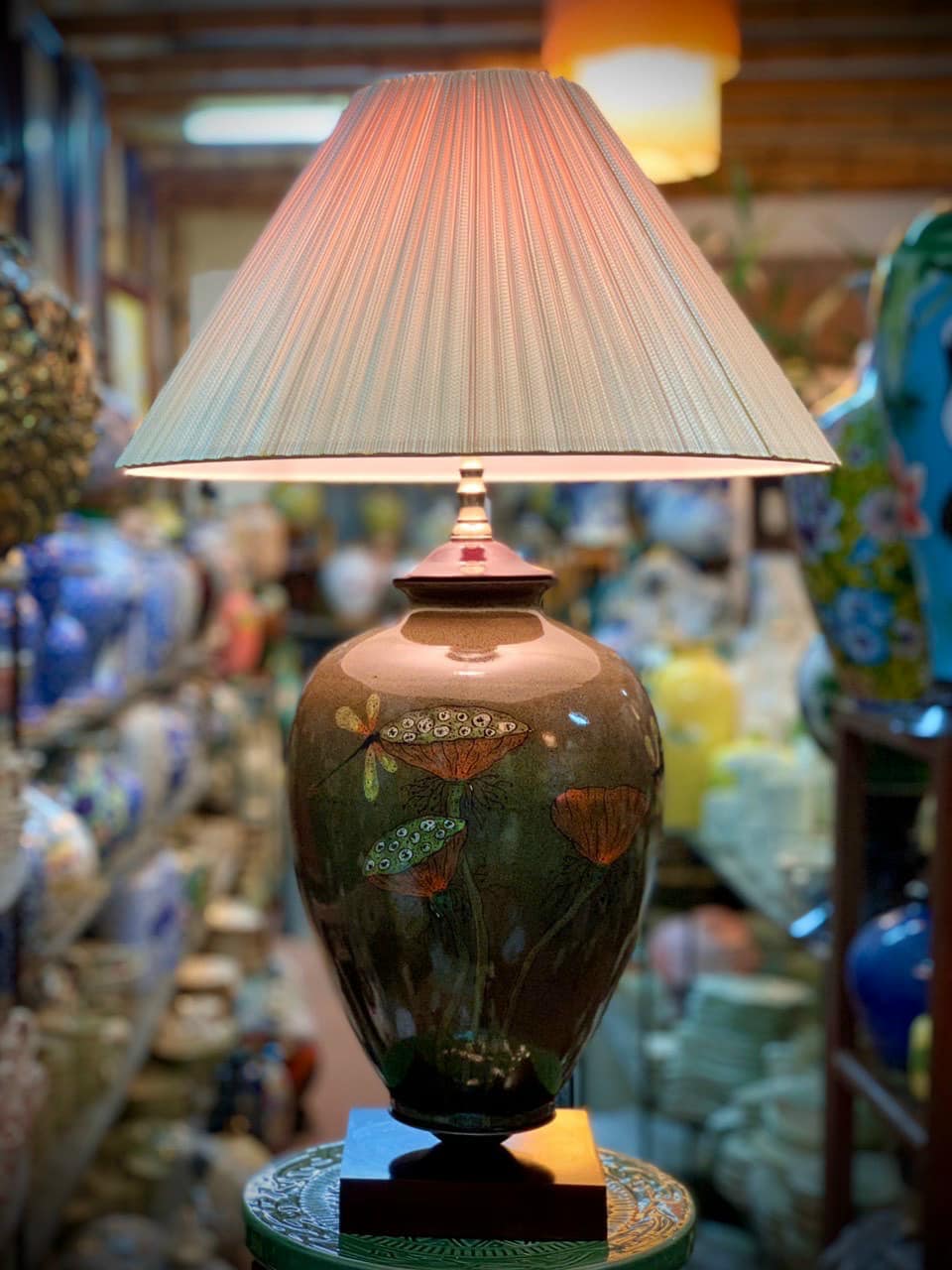 Đèn Ngủ Bàn Gốm Sứ Men Nâu Cao Cấp