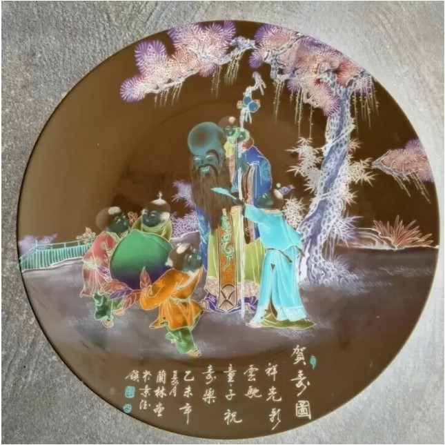 Đĩa Trang Trí Gốm Sứ Bát Tràng Cho Người Mệnh Thổ