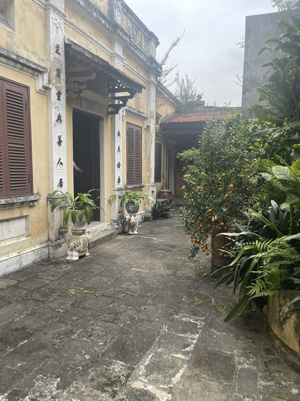 Ngôi nhà cổ của cố Nghệ Nhân Phạm Văn Ẩm