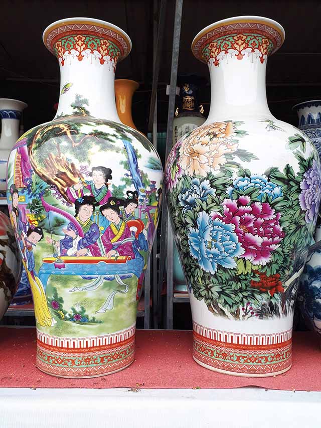 Gốm Sứ Trung Quốc Đa Dạng Màu Sắc