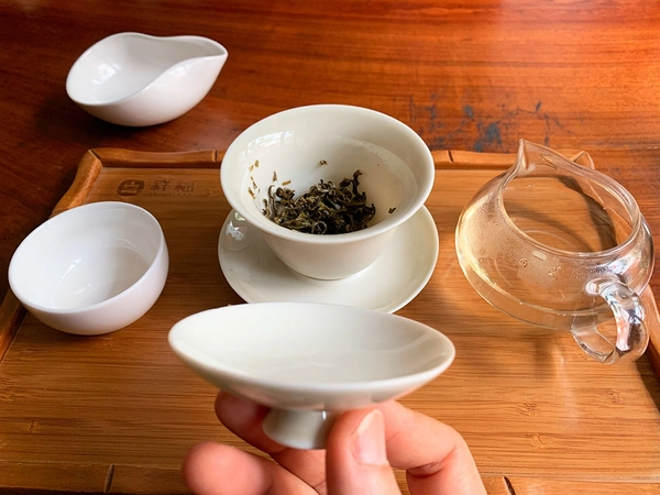 Những Loại Trà Chân Ái Dành Cho Chén Khải Bát Tràng