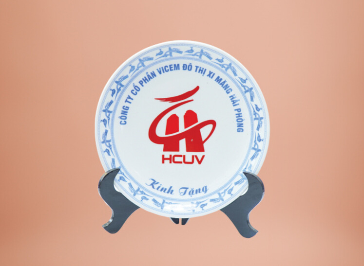 Vì Sao Nên Chọn Đĩa Cảnh In Logo Gốm Sứ Bát Tràng Làm Quà Tặng Doanh Nghiệp - Phúc Lộc Viên Minh