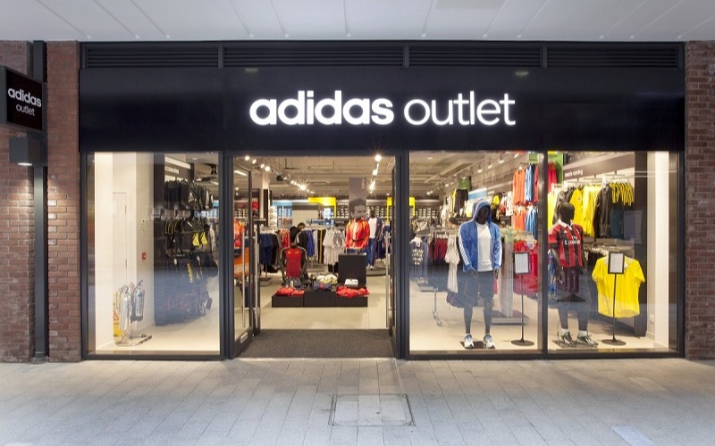Hàng outlet là gì? Những lưu ý khi mua hàng outlet