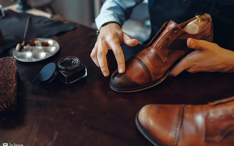 Những việc cần làm khi mới mua một đôi giày da