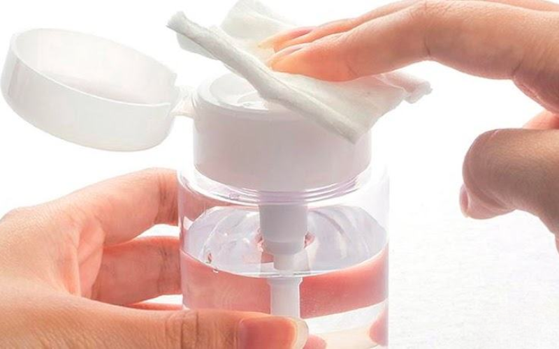 Top 8 cách tẩy mực bút bi trên túi da nhanh và hiệu quả