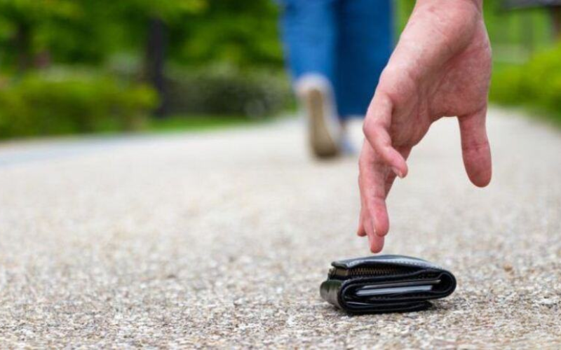 Bật mí 10 giấc mơ nhặt được ví tiền – Đánh số nào dễ trúng nhất?