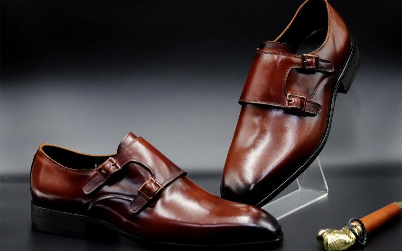 Giày casual nam là gì? Các mẫu giày casual nam nên sở hữu