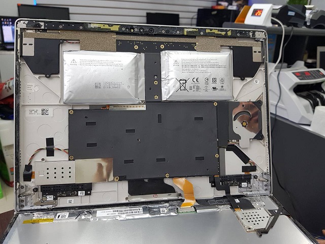 thay pin surface đà nẵng